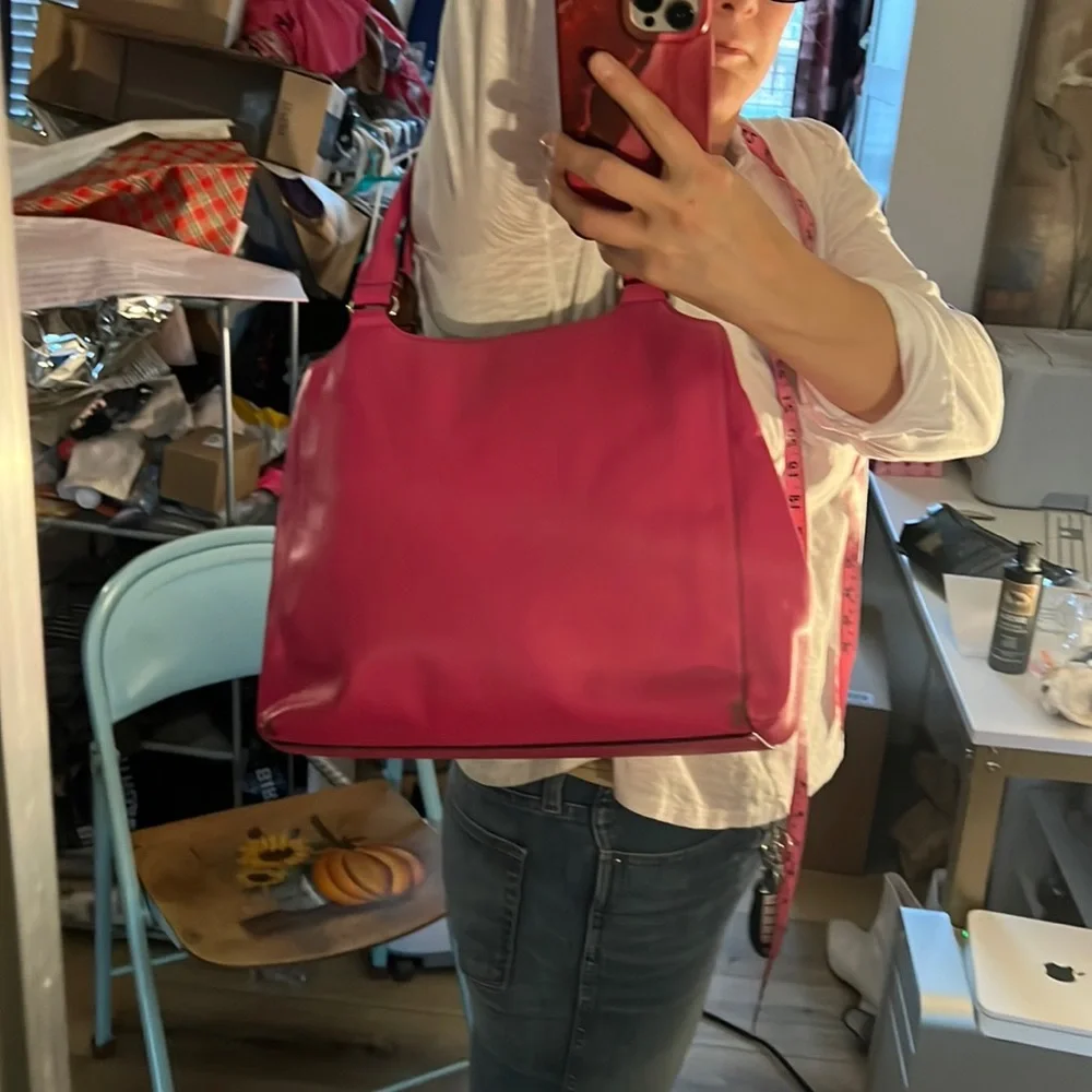 1 hour sale♠️💕 Kate Spade ♠️ large pink leather tote, UIGC - Picture 15 of 15